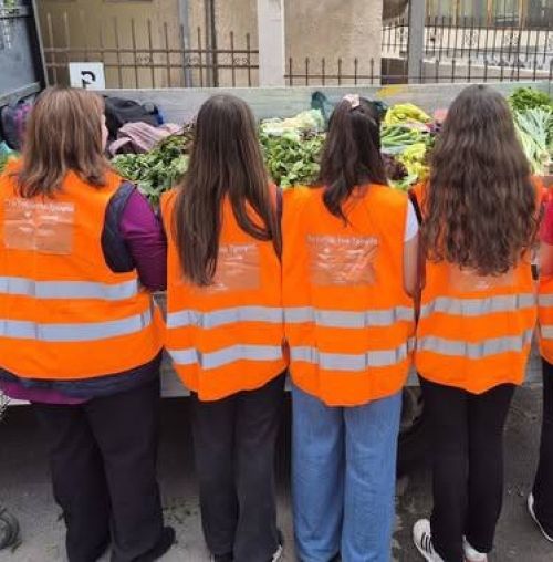Οι μαθητές του Χαλανδρίου συμμετέχουν στο πρόγραμμα “Το ταξίδι της Τροφής” και στηρίζουν το Κοινωνικό Παντοπωλείο