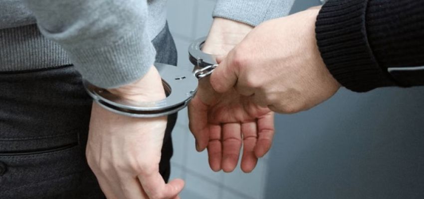 Συνελήφθη στο Χαλάνδρι 74χρονος διωκόμενος για πλαστογραφία κατ’ εξακολούθηση σε βάρος του Ελληνικού Δημοσίου