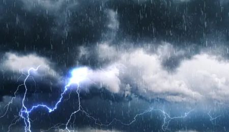 Ραγδαίες βροχές και καταιγίδες αναμένονται στο Χαλάνδρι