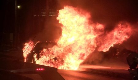 Φωτιά σε αυτοκίνητο στη Λεωφ. Κηφισίας, στο ύψος του Χαλανδρίου