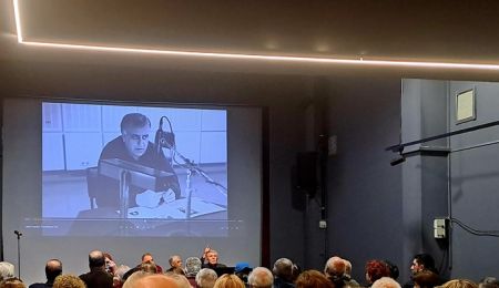 Οι “Λαϊκοί Βάρδοι” του αξέχαστου Πάνου Γεραμάνη αναβίωσαν στο Κέντρο Νεότητας Χαλανδρίου