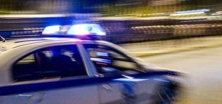 Επεισοδιακή καταδίωξη 19χρονου στο Χαλάνδρι – Τράκαρε με αστυνομικούς, οδηγούσε υπό την επήρεια αλκοόλ