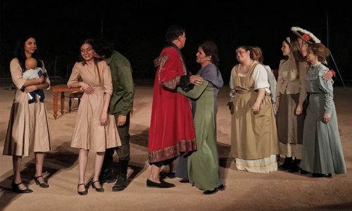Η παράσταση “Ο Κύκλος με την Κιμωλία” από τη ΣΑΕΚ Χαλανδρίου ‘ζωντάνεψε’ στη σκηνή του Θεάτρου Ρεματιάς