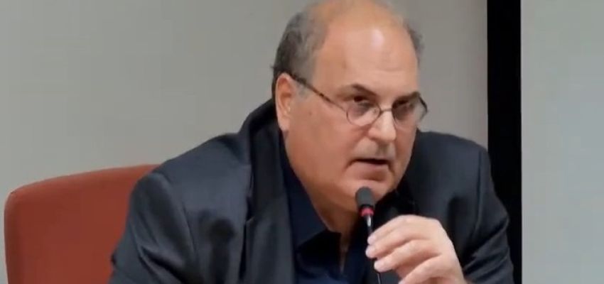 Τι δήλωσε ο δήμαρχος Χαλανδρίου στο Δ.Σ. για τη μη ανανέωση των συμβάσεων 7 νηπιαγωγών (βίντεο)