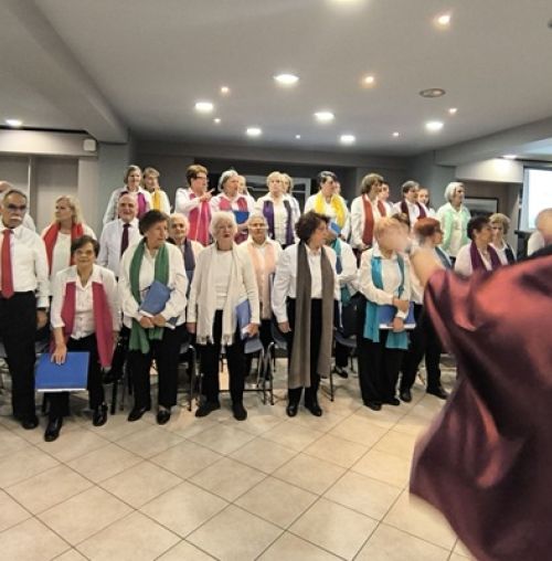 Μια μοναδική βραδιά ποίησης και μουσικής από τη Χορωδία 60+  του Δήμου Χαλανδρίου